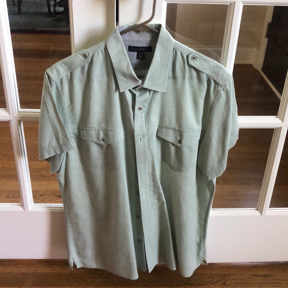 EUC Mens shirt